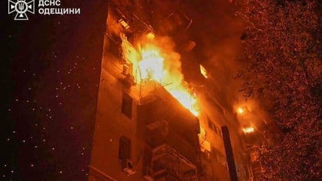 Russia pounds Ukraine with over 300 drones, killing 1 in Odesa