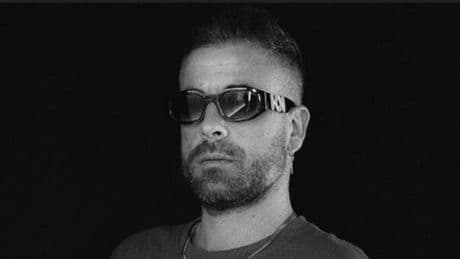 Dj Godzi gridava: «Mi uccidono». L?amico che era alla festa: «L?hanno tenuto in manette anche da morto»