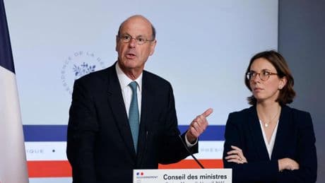 Francia se plantea subir los impuestos a los pensionistas