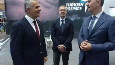 'Savunma sanayi ihracatında ilk 10 ülke arasına girmeyi öngörüyoruz'