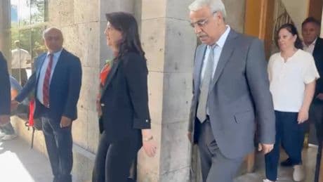 Meclis Başkanı Kurtulmuş’u ziyaret eden DEM Parti: Bahçeli, Özel ve Erdoğan’ı ziyaret edecek, ardından Öcalan'a görüşeceğiz