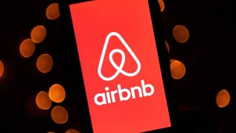 Tourismus: Spanien stoppt 65 000 Buchungen über Airbnb
