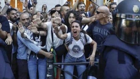 Irene Montero y Belarra llevaron al menos un escolta del grupo ultra Bukaneros durante su boicot a La Vuelta