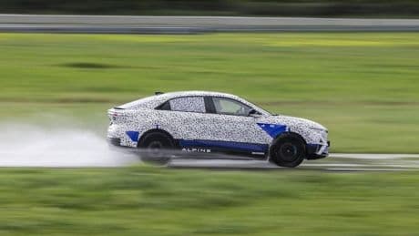 A390, Así será el primer sport fastback de Alpine