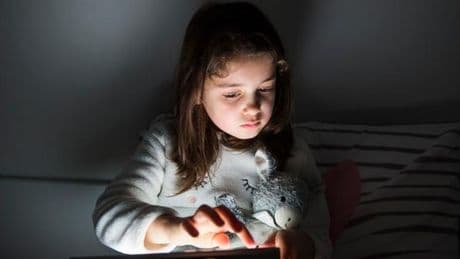 « Pas d’écrans avant 6 ans », alertent plusieurs sociétés savantes