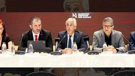 ‘Teknolojide Türkiye bölgede yıldız ülke’
