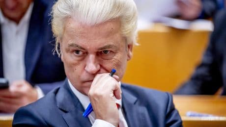 PVV-verkiezingsprogramma snoeihard op asiel, maar Geert Wilders ’gaat niet de hele  diepvries weer opentrekken’