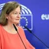Frappes américaines en Iran : "On n'est pas dans la même situation qu'en Irak", estime l'eurodéputée Nathalie Loiseau