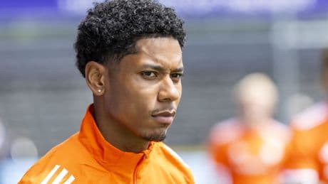 Pieters vindt zichzelf opnieuw uit als middenvelder: ‘Supertrots’