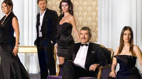 İşte Aşk-ı Memnu oyuncularının isimleri! Aşkı Memnu hangi yıl çekildi? Aşkı Memnu kaç yılında çekildi? Aşkı Memnu nerede, Taş Ev, Yalı hangi semtte?