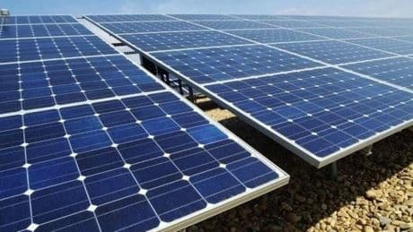 Shell abandona sus planes renovables en España y venderá en su cartera fotovoltaica de 3.000 MW