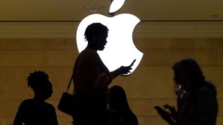 Trump'tan Apple'a tarife tehdidi: Hisseler çakıldı
