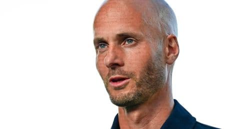 Officieel: Go Ahead Eagles houdt succestrainer Paul Simonis én familie Berghuis binnenboord