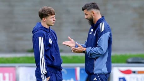 04 News von 04 - No-Name-Profi ist der erste große Schalke-Gewinner