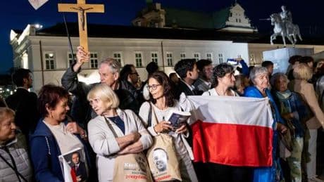 « La Pologne, fer de lance dans les années 1990 de l’élargissement de l’OTAN et de l’UE, pourrait devenir le pays qui en ferme la porte »