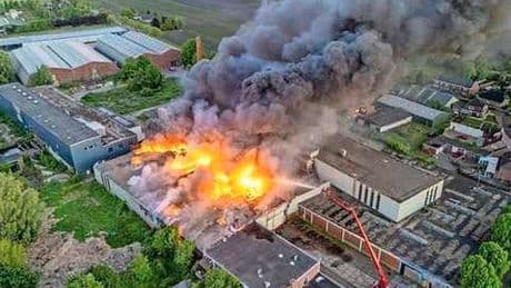 Gemeente: nog twee dagen voordat brand Oude Pekela uit is