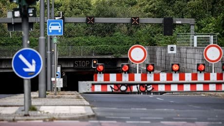 Tiergartentunnel immer wieder dicht - Autofahrer im Stau – weil 3 Mitarbeiter krank sind