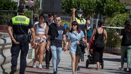Milagro en Noja: «Le pusimos el desfibrilador y a la segunda descarga volvió en sí. Le habíamos salvado»