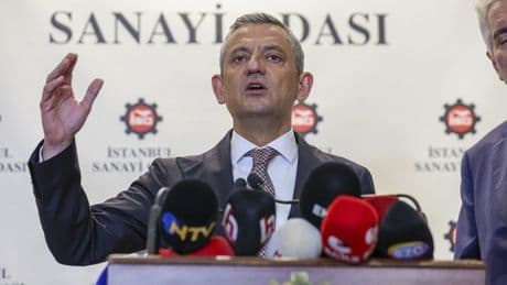 Özgür Özel’den ‘güvenlik önlemi’ yanıtı: ‘Sokakta yürüyemeyenlerden değiliz’