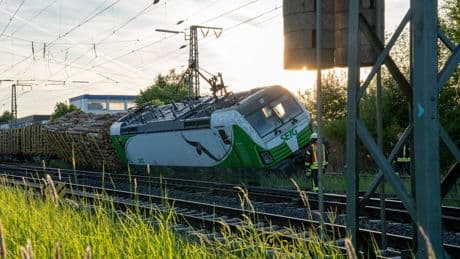 Chaos zwischen Kassel und Frankfurt - Entgleister Güterzug blockiert Bahn-Verkehr