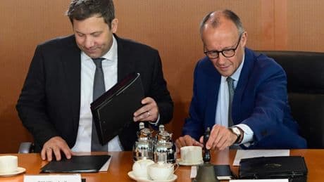 Grünes Licht für Steuersenkung: Regierung will Pendler und Restaurants entlasten
