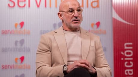 Luis de la Fuente se rinde al Barça y advierte: &quot;Se asemeja ahora a la selección española&quot;