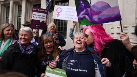 El TS británico dictamina que el concepto de mujer viene determinado por el sexo biológico