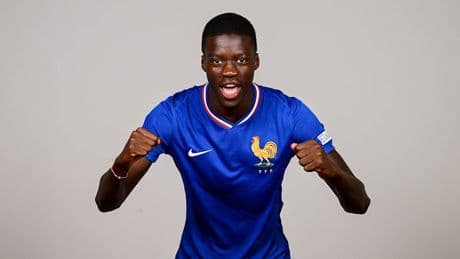 Chelsea bir transferi daha açıkladı: 8 yıllık imza!