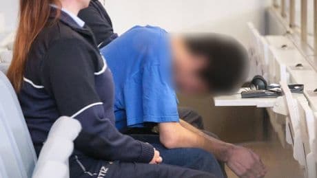 Terrorattacke mit Messer: Solingen-Prozess: Angeklagter legt Geständnis ab
