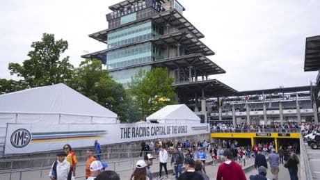 Penske gives command to start Indy 500, then watches McLaughlin crash out before the green flag