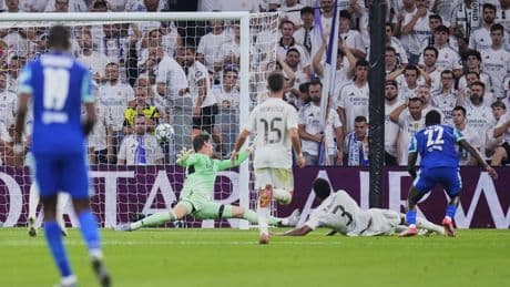 Real Madrid'de sakatlık! Oyuna devam edemedi