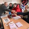 Vertrouwen in de politiek kwijt? Niet-stemmen werkt averechts