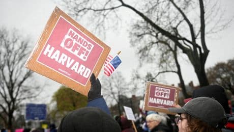 El gobierno Trump abre una investigación contra la revista legal de Harvard por “discriminación racial”