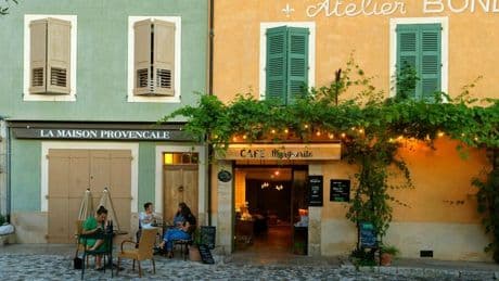 Konsum: Sinkende Kaufkraft – Die Franzosen sparen besonders am Urlaub