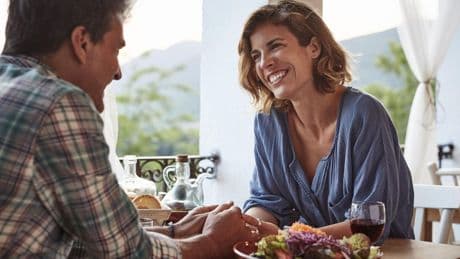 Karin (46) gaat na haar scheiding weer daten: ’Ik voelde me vooral moeder en daarna pas vrouw’