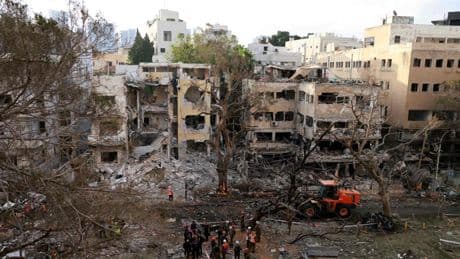 Encuesta: ¿El enfrentamiento con Israel hará caer al régimen de los ayatolás?