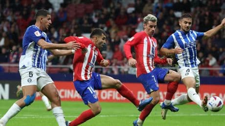 El Alavés despide a dos de sus buques insignia