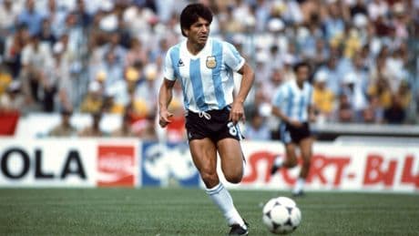 Luis Galvan dead aged 77: Tributes pour in as Argentine World Cup winner dies just two weeks after legendary team-mate