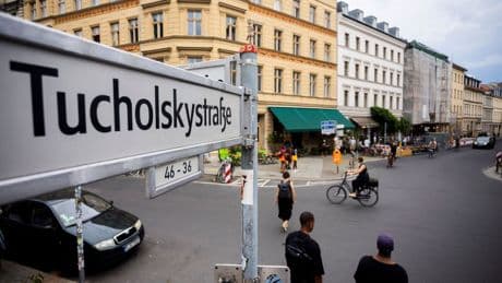 Verkehrspolitik: Gericht: Sperren für Autos in Berlin-Mitte doch zulässig