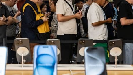 Apple’s Alibaba A.I. Deal Provokes Washington’s Resistance