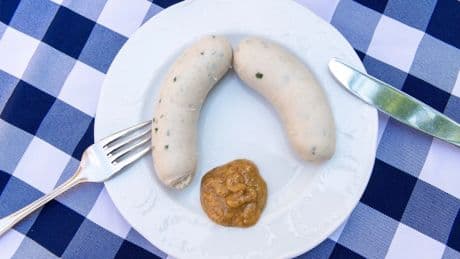 So isst Politik – investigativ: Auf der Jagd nach dem Weißwurst-Kochbuch