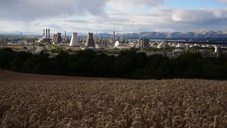 Energy company uses gas network to transport hydrogen in first test of its kind