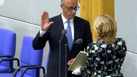 Bundestag: Historische Szenen bei der Kanzlerwahl von Friedrich Merz