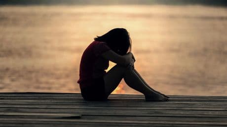 La principal señal que alerta de soledad según una psicóloga