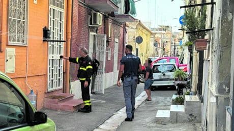 Uccide l'ex compagna che lo aveva denunciato. Fermato a Roma