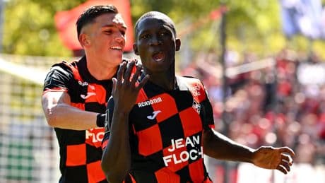 EN DIRECT - Lorient-Rennes : les Merlus s’amusent face à des Rennais réduits à neuf et désemparés