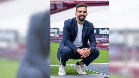 El teniente de alcalde de Medio Ambiente de Londres y su falso pasado como futbolista