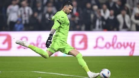 Trabzonspor'dan 2 isim için sakatlık açıklaması!
