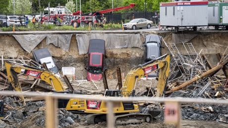 1 dead, 2 hurt after construction site collapse north of Montreal