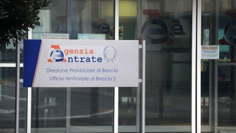 Fisco, scattano i controlli incrociati sulle detrazioni delle spese sanitarie in dichiarazione: quando si rischia